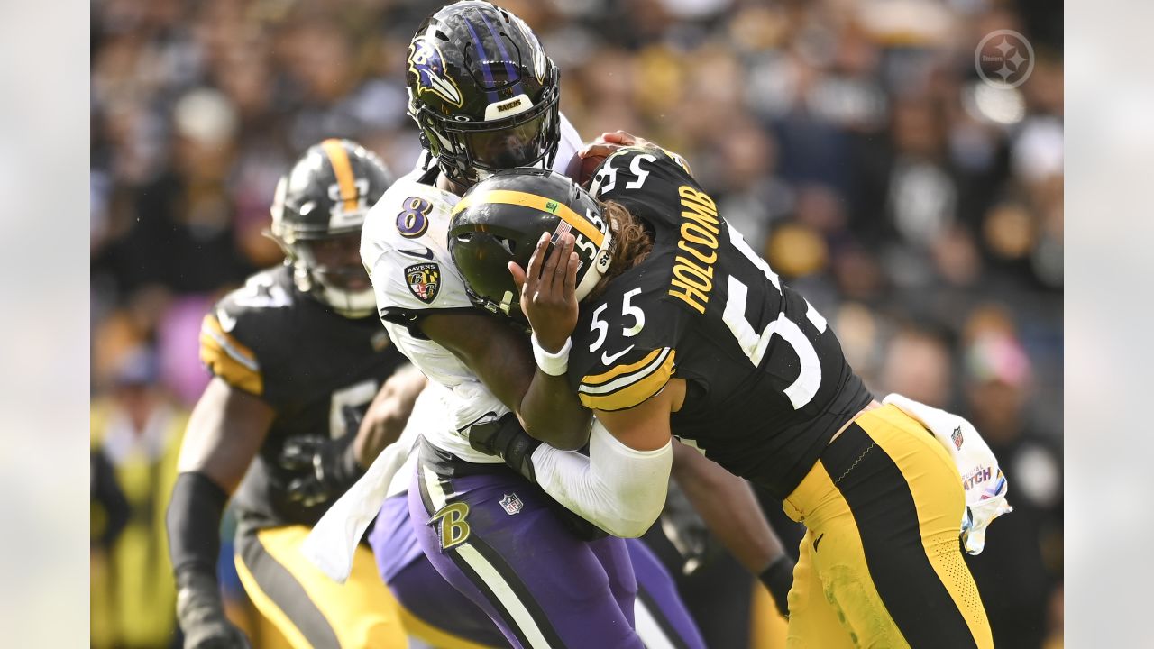 Pittsburgh Steelers' Gunner Olszewski (89), left, tries to get past Detroit  Lions safety Will Harris (25) on a punt return during the first half of an  NFL preseason football game, Sunday, Aug.