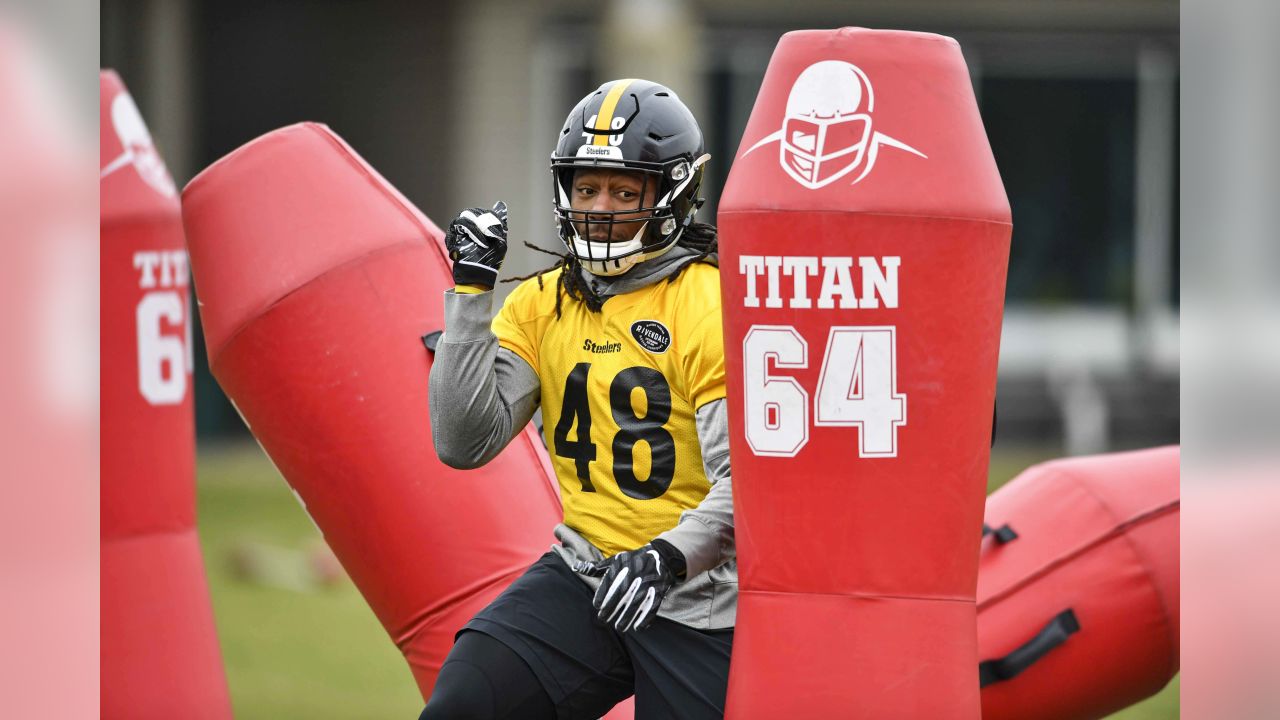 The Pittsburgh Steelers practice at UPMC Rooney Sports Complex.