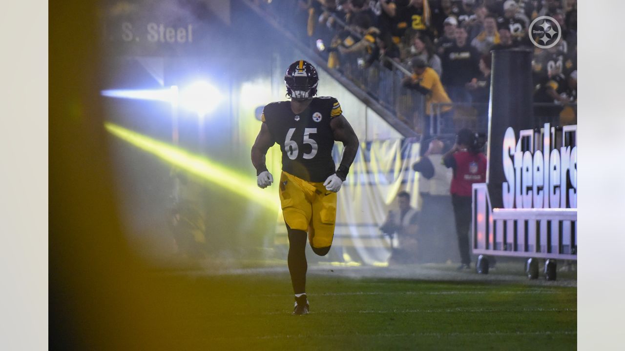 warrenzeiders helped kick off Week 2 of the @steelers season with