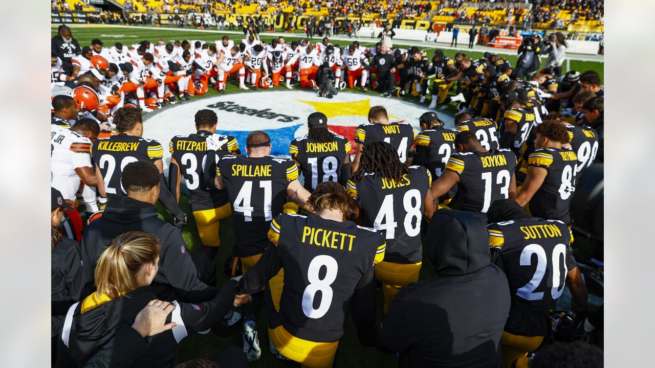 Browns-Steelers honor Bills safety Damar Hamlin pregame with moment of  support