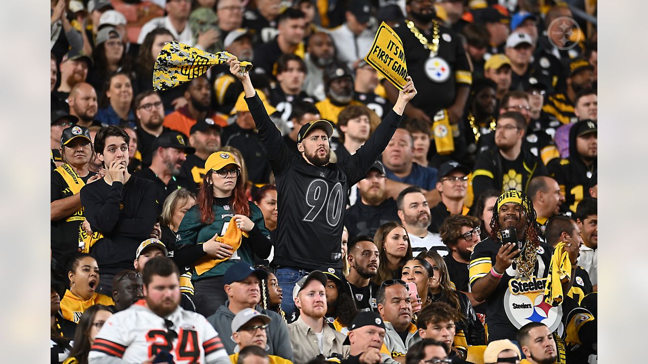 The Steelers finish the regular season ahead of the Browns for the 30th  straight time. How does Pittsburgh keep winning? 