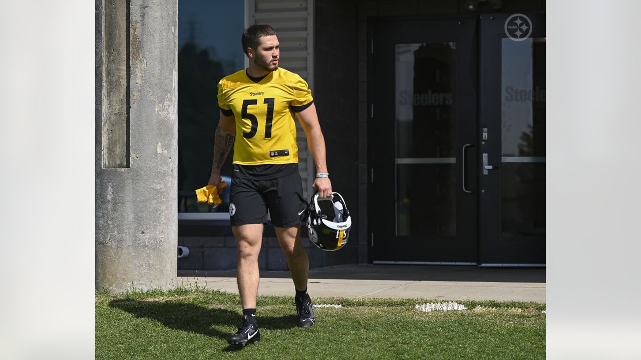 Pittsburgh Steelers safety Donald Washington (9) during NFL football rookie  minicamp, Saturday, May 7, 2016 in Pittsburgh. (AP Photo/Keith Srakocic  Stock Photo - Alamy