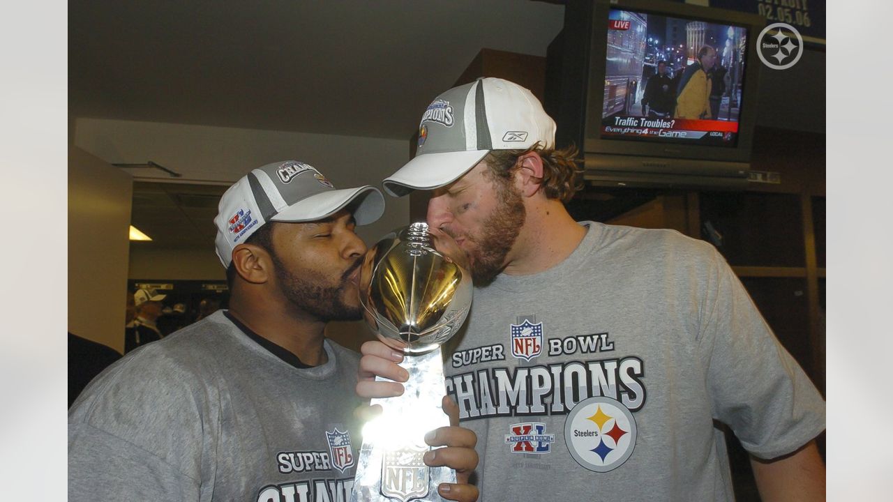 Lot Detail - PITTSBURGH STEELERS SUPER BOWL XLIII VINCE LOMBARDI TROPHY  PRESENTED TO PLAYER BRUCE DAVIS JR. (DAVIS LOA)