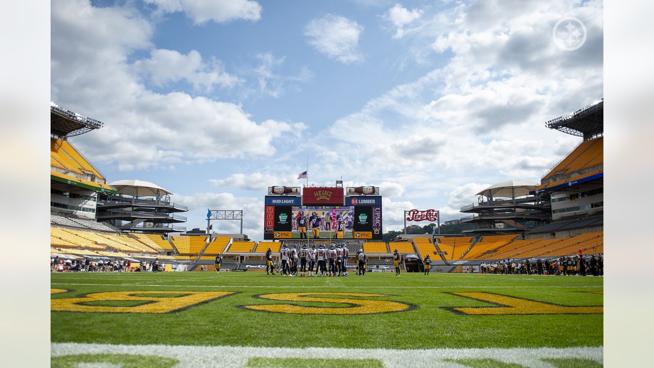 September 27th, 2020: T.J. Watt #90 during the Pittsburgh Steelers vs  Houston Texans game at Heinz Field in Pittsburgh, PA. Jason Pohuski/CSM  Stock Photo - Alamy