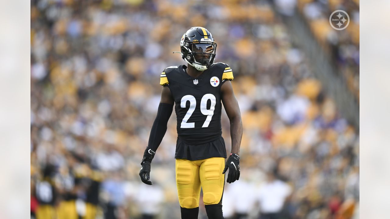 Levi Wallace played for Steelers after being stricken by Bell's