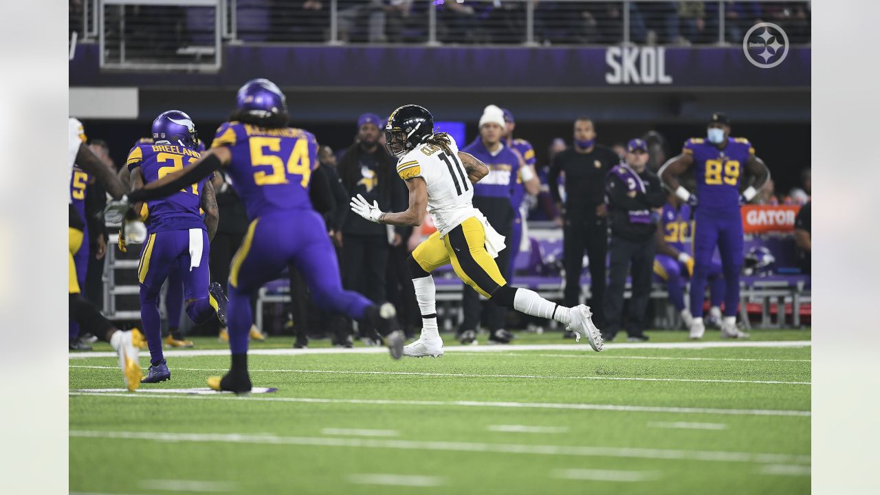 Pittsburgh Steelers vs Minnesota Vikings - December 10, 2021