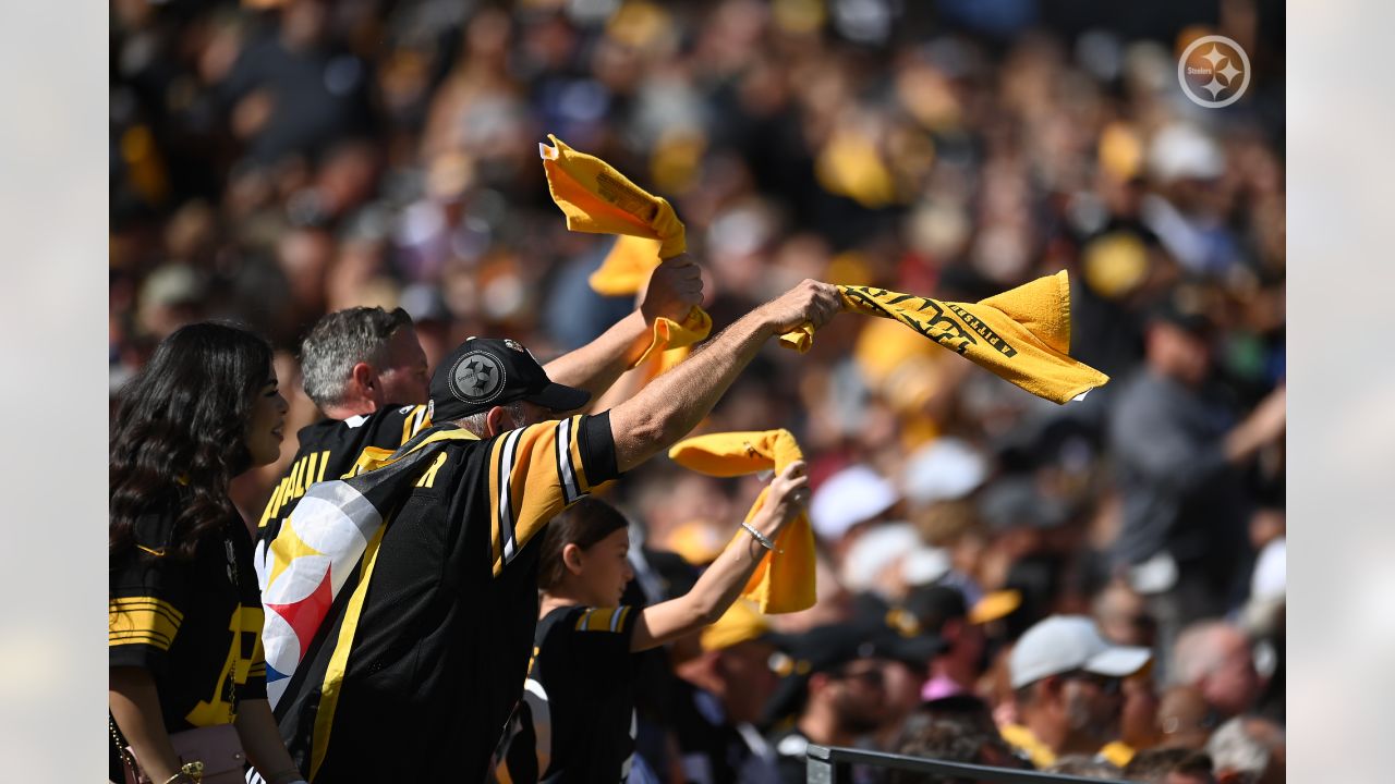 Pittsburgh Steelers center Kendrick Green walks on the sidelines during the  second half an NFL football game against the Cincinnati Bengals, Sunday,  Sept. 26, 2021, in Pittsburgh. The Bengals won 24-10. (AP