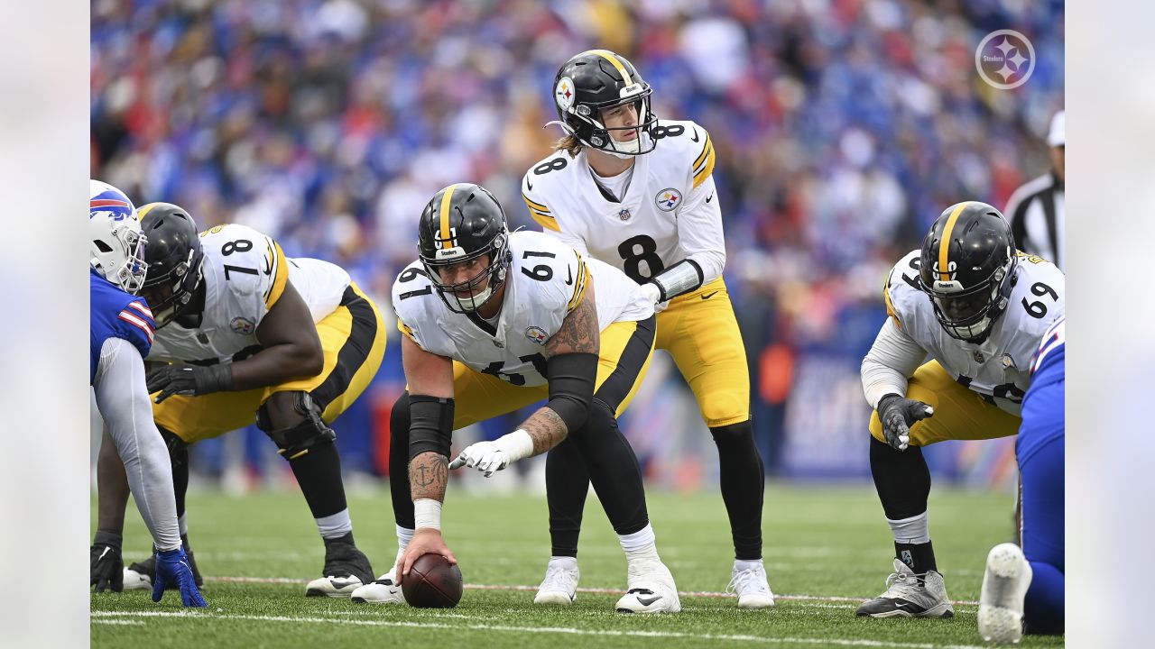 Josh Allen has career day as Bills decimate Steelers in 38-3 rout