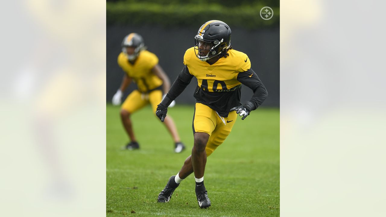 Pittsburgh Steelers linebacker Derrek Tuszka (48) plays in an NFL football  game against the Chicago Bears, Monday, Nov. 8, 2021, in Pittsburgh. (AP  Photo/Gene J. Puskar Stock Photo - Alamy