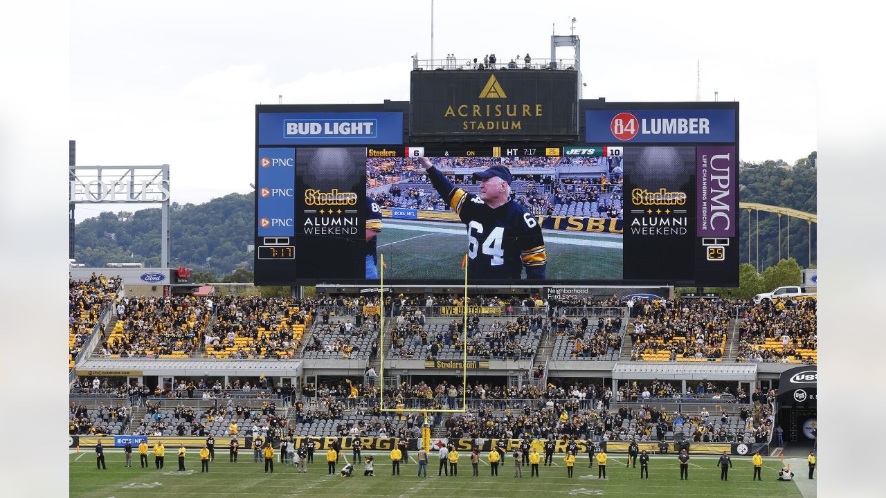 Pittsburgh, Pennsylvania, USA. 2nd Oct, 2022. October 2nd, 2022 Pittsburgh  Steelers linebacker Malik Reed (50) entrance during Pittsburgh Steelers vs  New York Jets in Pittsburgh, PA at Acrisure Stadium. Jake Mysliwczyk/BMR  (Credit