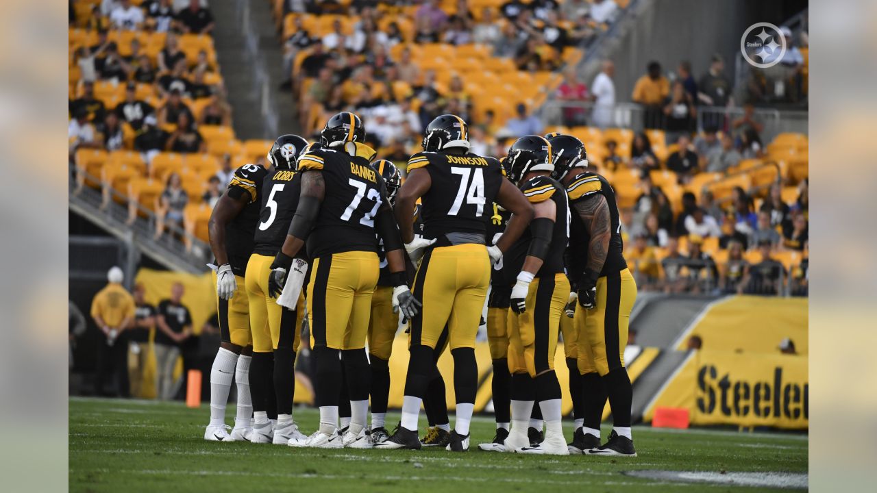 Dobbs, Rudolph lead Steelers to 30-28 win against Bucs