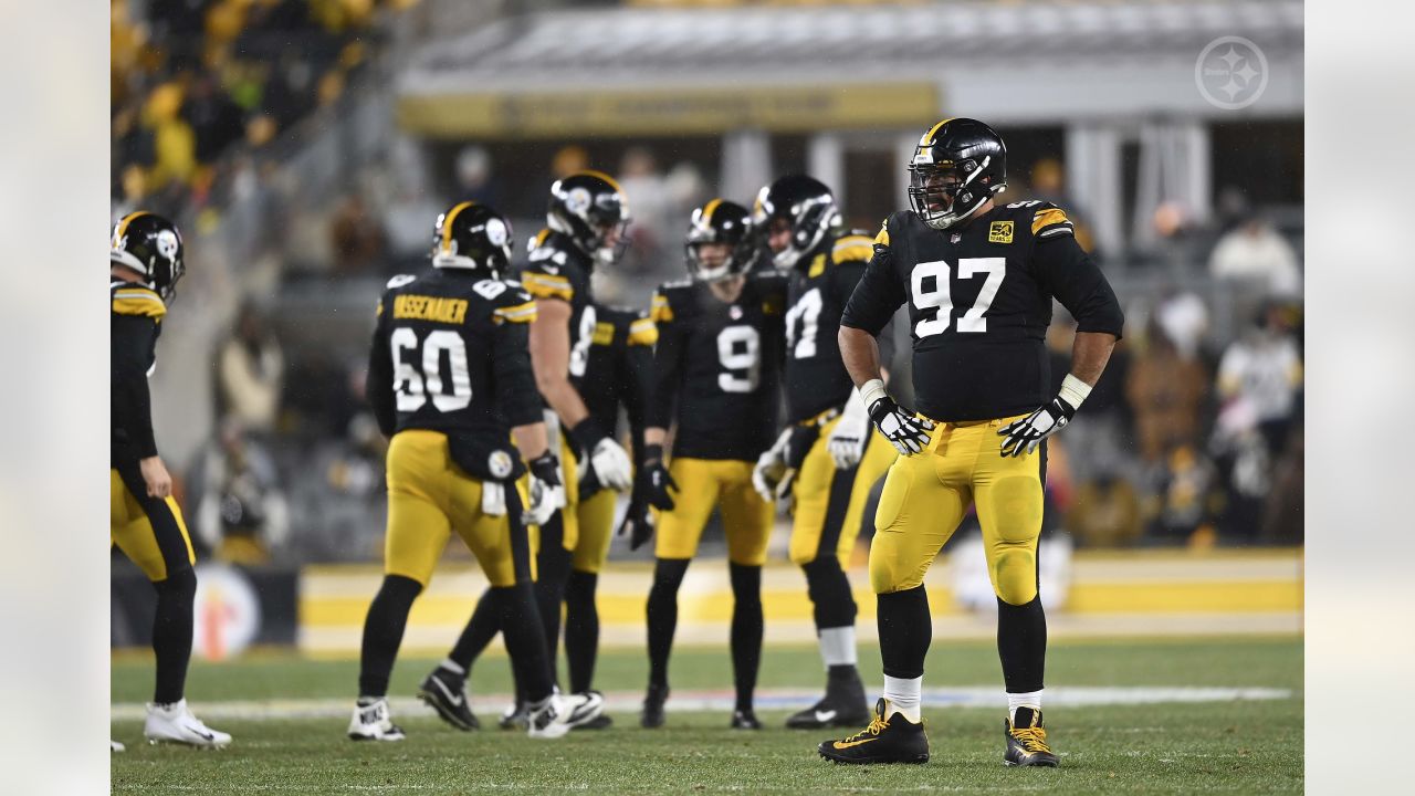 Pittsburgh, United States. 24th Dec, 2022. Pittsburgh Steelers defensive  tackle Cameron Heyward (97) celebrates of the 13-10 Steelers win against  the Las Vegas Raiders with Pittsburgh Steelers defensive tackle Larry  Ogunjobi (99)