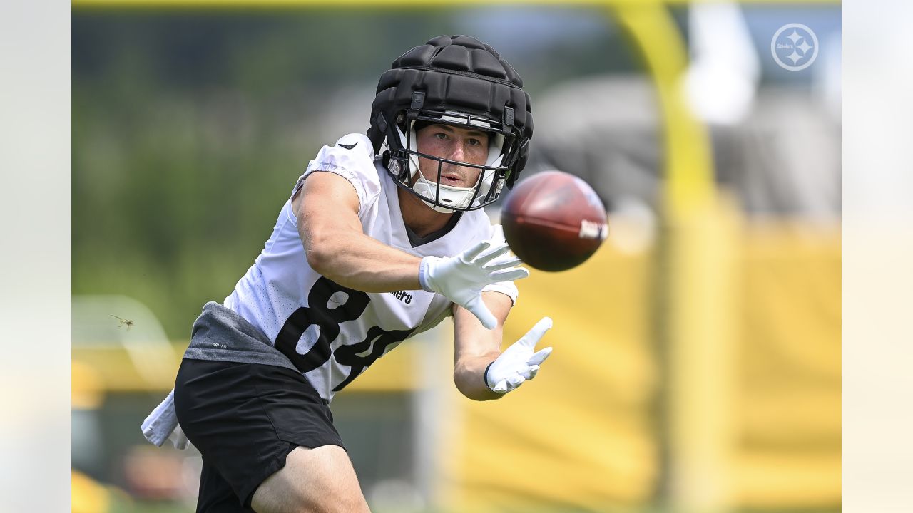 WR1, if you didn't already know #Steelers #trainingcamp #toetap