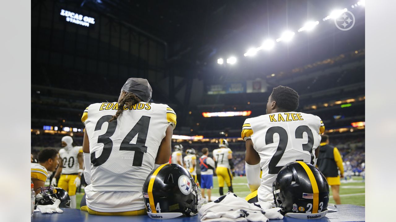 Pittsburgh Steelers fans fill Lucas Oil Stadium for Colts game