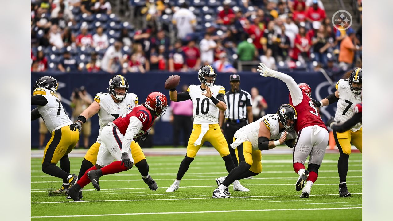 Steelers fall to Texans in Houston