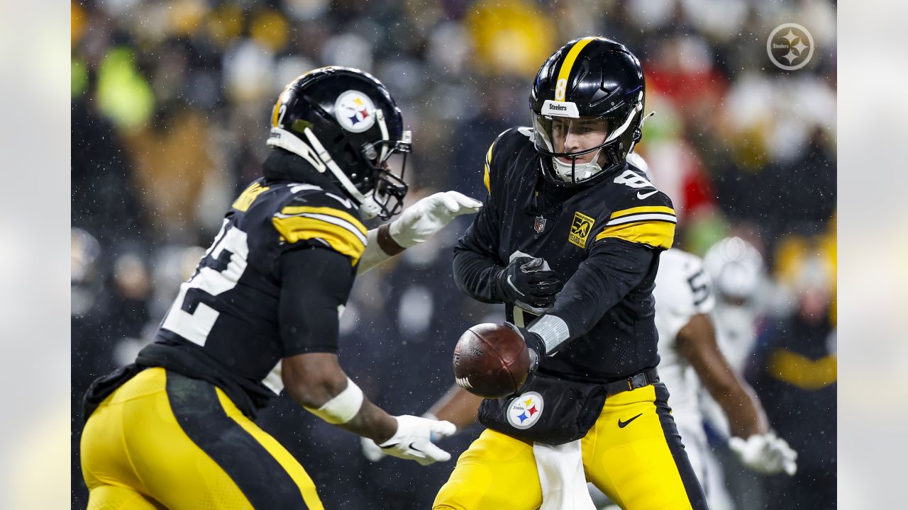 Best NFL prop bets for Raiders vs. Steelers in Week 16 (Najee Harris poised  for big day) - BVM Sports