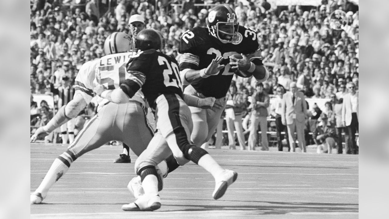 Franco Harris was inducted into the Pro Football Hall of Fame in 1990