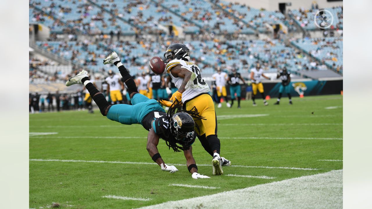 Steelers move to 10-0 with four interceptions in 27-3 victory over