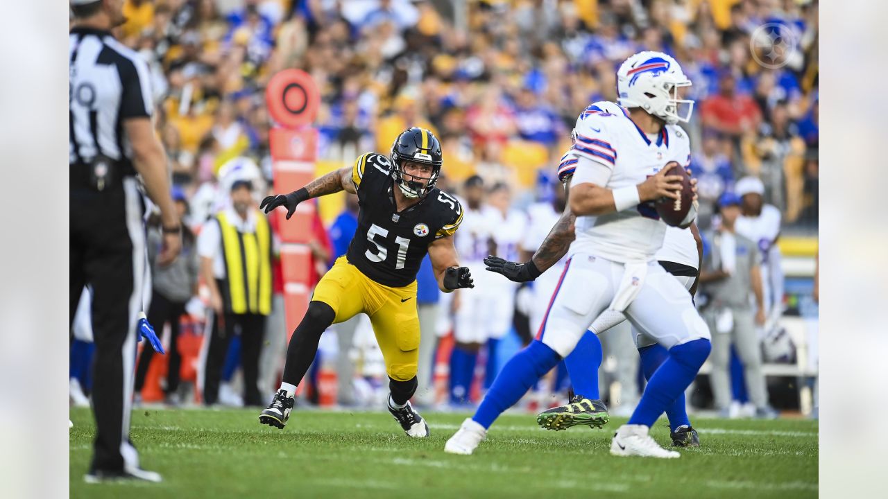 Pittsburgh Steelers quarterback Kenny Pickett, center, sits on the bench  during an NFL preseason football game against the Buffalo Bills in  Pittsburgh, Sunday, Aug. 20, 2023. (AP Photo/Gene J. Puskar Stock Photo 