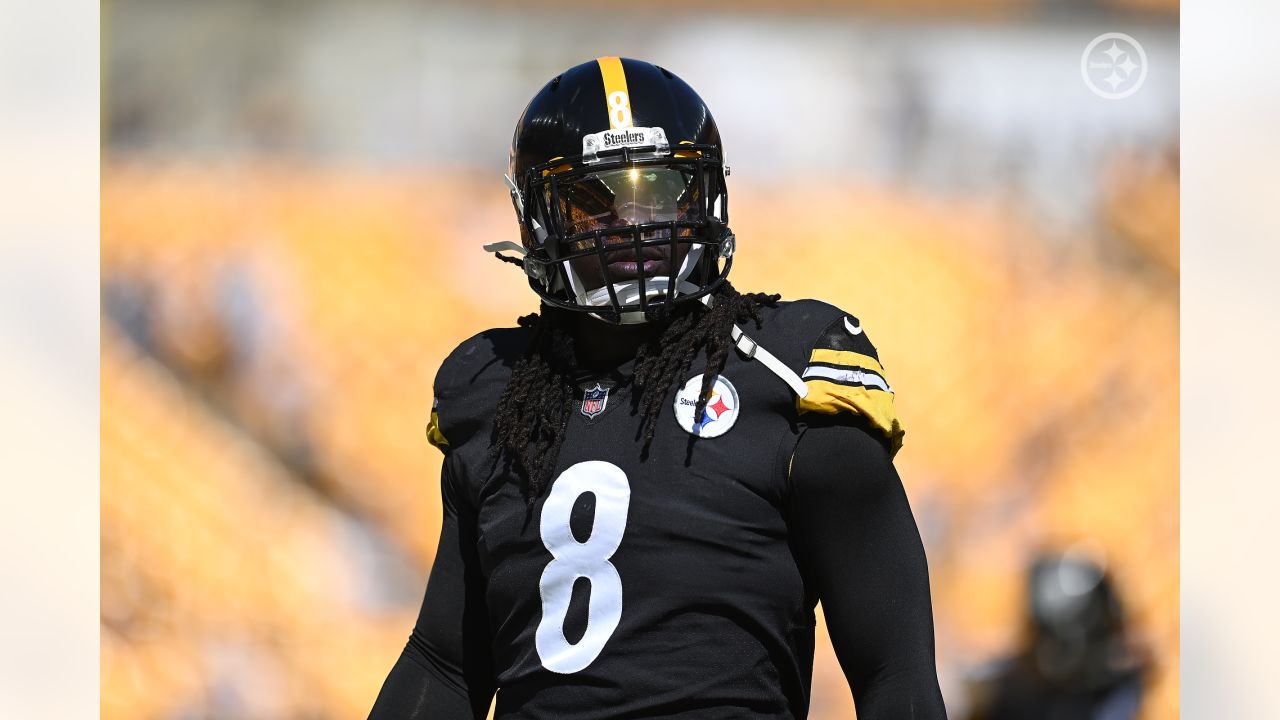 Cincinnati Bengals offensive guard Jackson Carman (79) plays against the  Pittsburgh Steelers during an NFL football game, Sunday, Sept. 26, 2021, in  Pittsburgh. (AP Photo/Justin Berl Stock Photo - Alamy