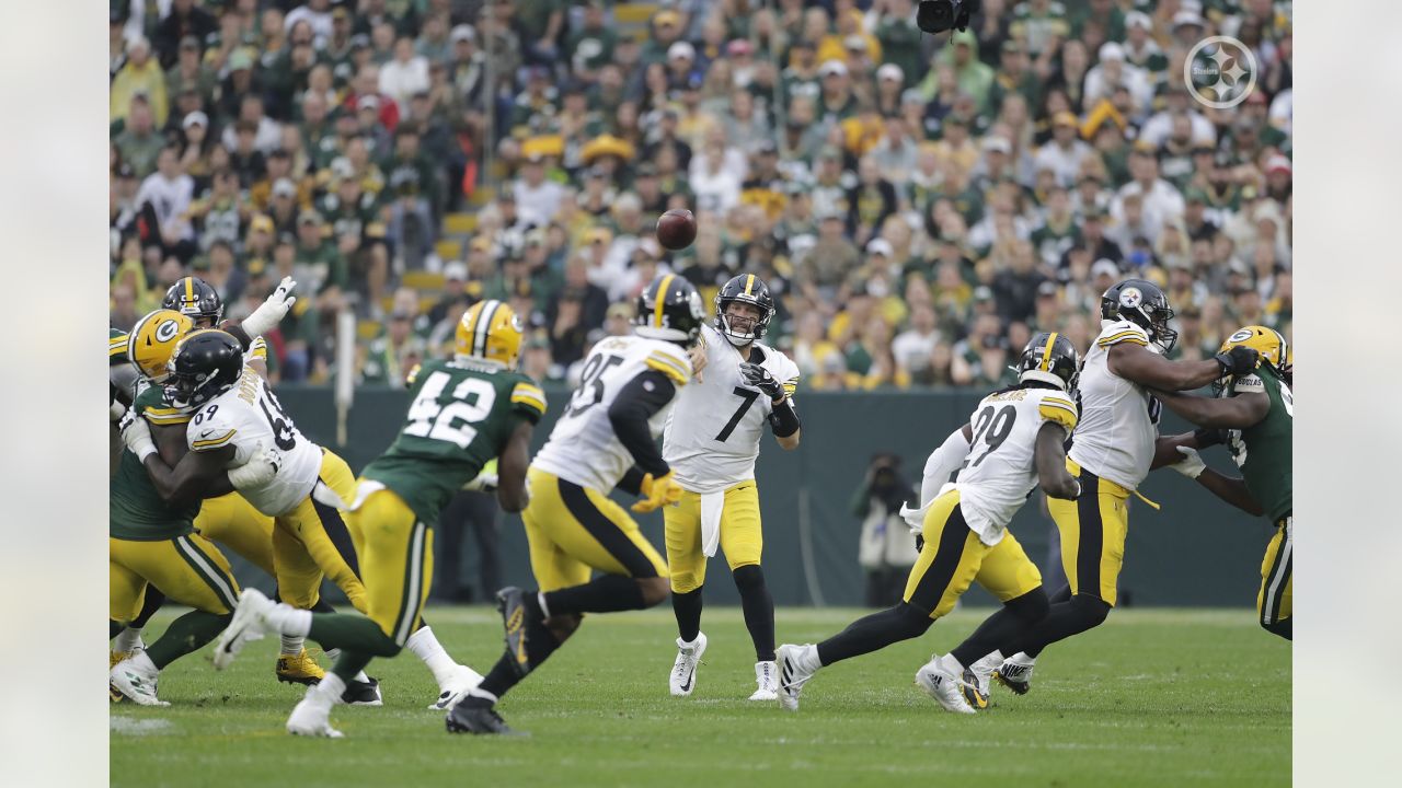 Green Bay Packers vs. Pittsburgh Steelers: Week 4 game photos