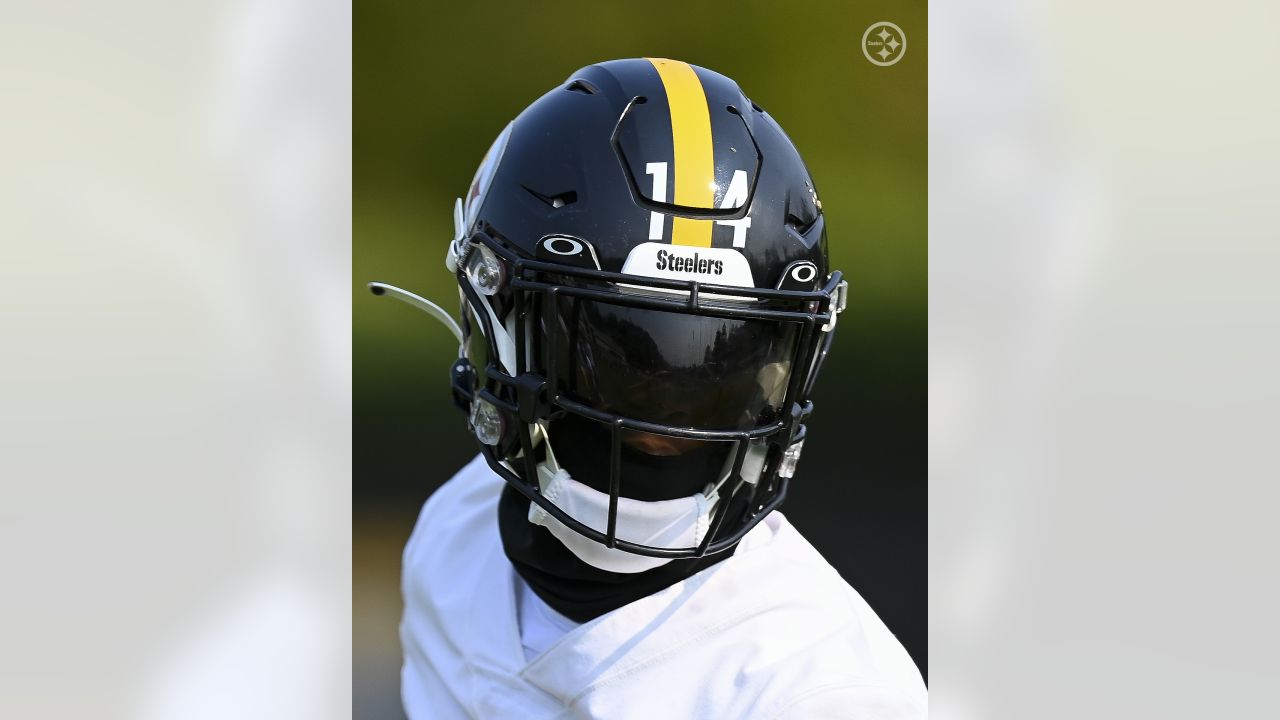 Steelers' Najee Harris: No fumbles in 2021, no visor in 2022 