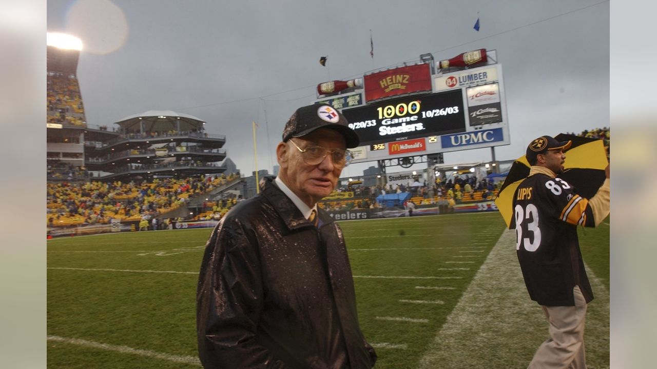 Pittsburgh Steelers - A touching tribute to Dan Rooney on the scoreboard in  Cleveland. Thank you, Cleveland Browns.