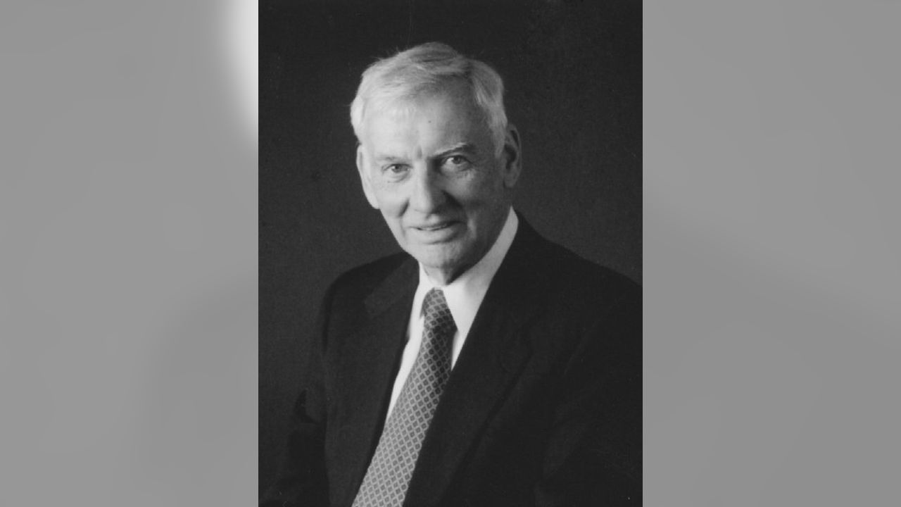 Dan Rooney, who opened doors in NFL for African-Americans in top