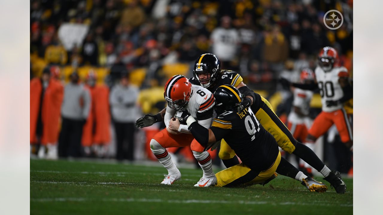 Browns-Steelers ended in a tie, and it was stupid in every possible way 