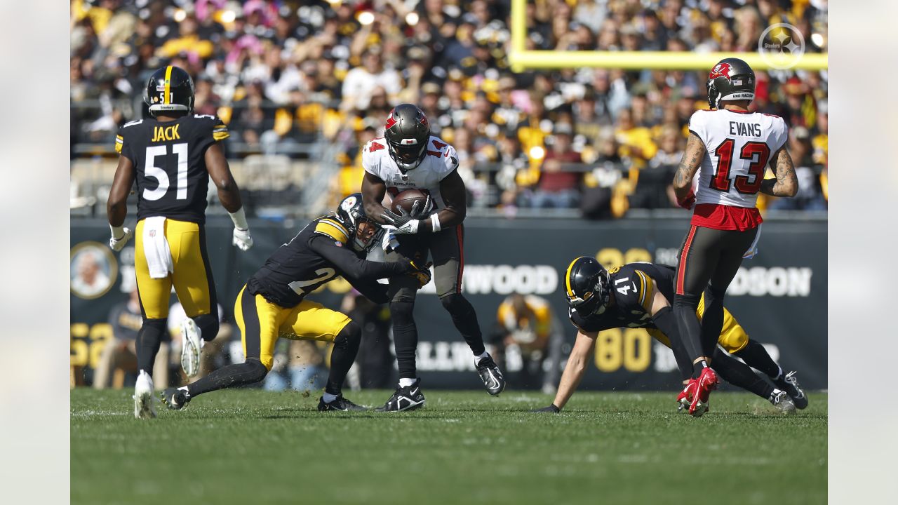 Tailgreeter - YINZERMOB TAILGATE: STEELERS vs BUCCANEERS