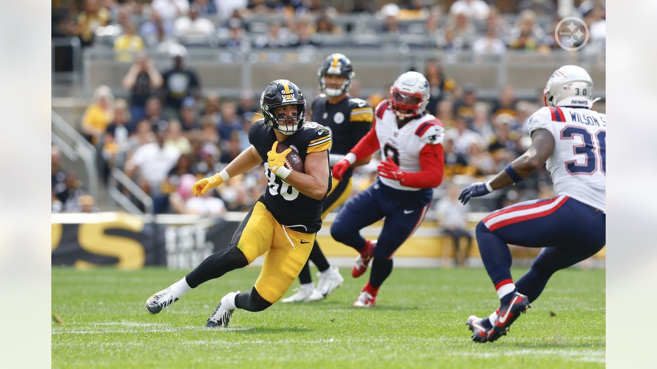 Pittsburgh Steelers stand up to New England Patriots, end slump in win