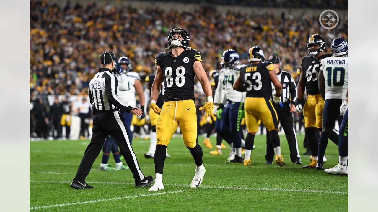 Fast Facts: Seahawks lose to Steelers 23-20 in OT, fall to 2-4