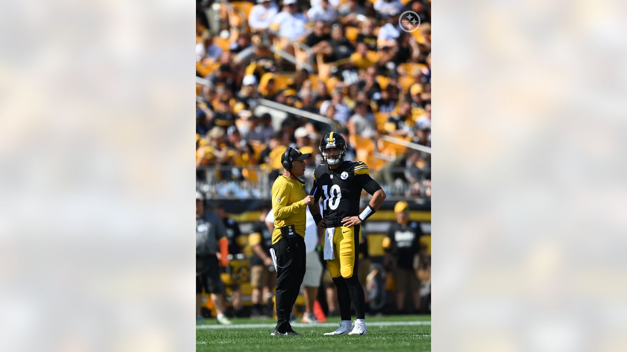 Steelers turn the tables on Patriots, 17-10