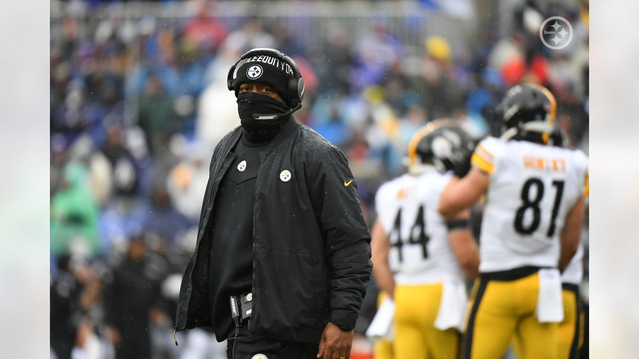 In Dramatic Fashion, Steelers Beat Ravens 16-13 And Stay In Playoff Hunt -  Steelers Depot