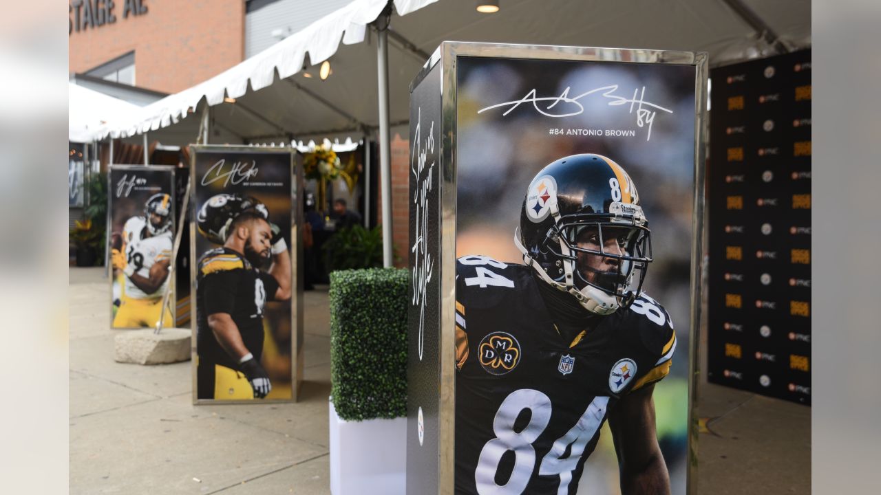 Want to dress like a Steeler off the field? Pittsburgh's NFL team takes  fashionista turn with new eCommerce site - Pittsburgh Business Times