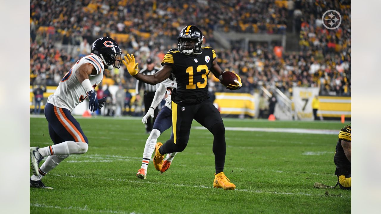 Bears vs. Steelers Spread Movement Puts Pittsburgh as Near Touchdown  Favorite