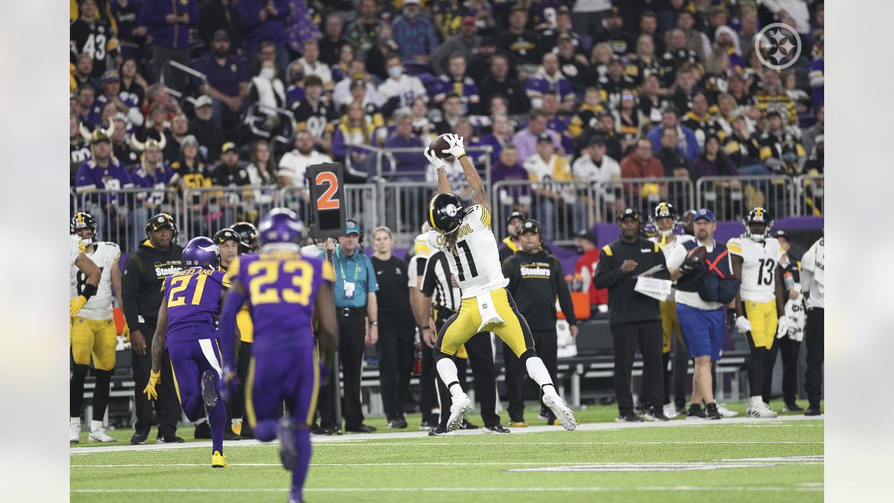 Steelers fall to Vikings, 36-28