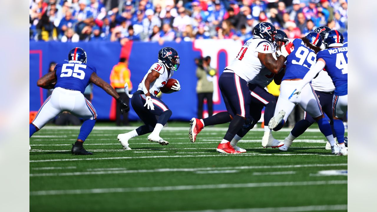 The Houston Texans are taking on the New York Giants for Week 10 of the  2022 NFL Regular Season.