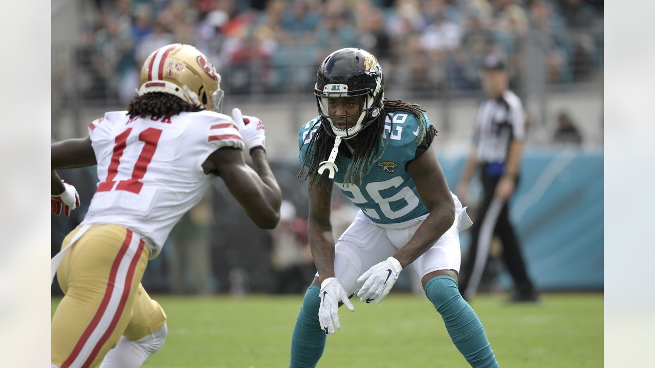 September 26, 2021 - Jacksonville, FL, U.S: Jacksonville Jaguars cornerback Shaquill  Griffin (26) during 1st half NFL football game between the Arizona  Cardinals and the Jacksonville Jaguars at TIAA Bank Field in