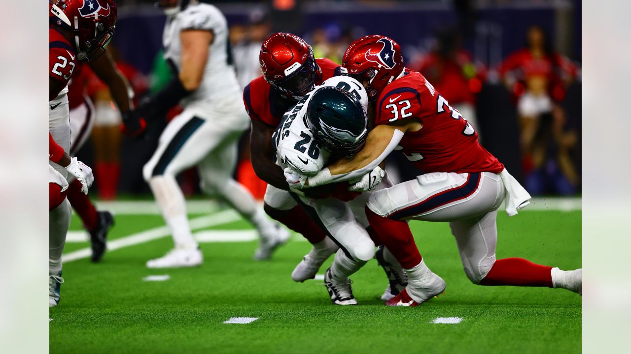 Kansas City Chiefs quarterback Patrick Mahomes (15) rolls out during an NFL  pre-season football game against the Washington Commanders Saturday, Aug.  20, 2022, in Kansas City, Mo. (AP Photo/Peter Aiken Stock Photo 