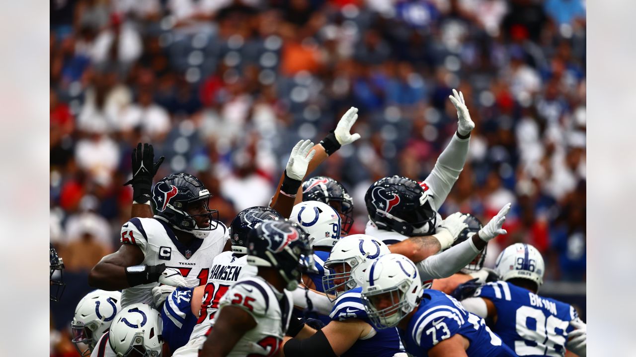 C.J. Stroud throws for 384 yards and two touchdowns in the Texans