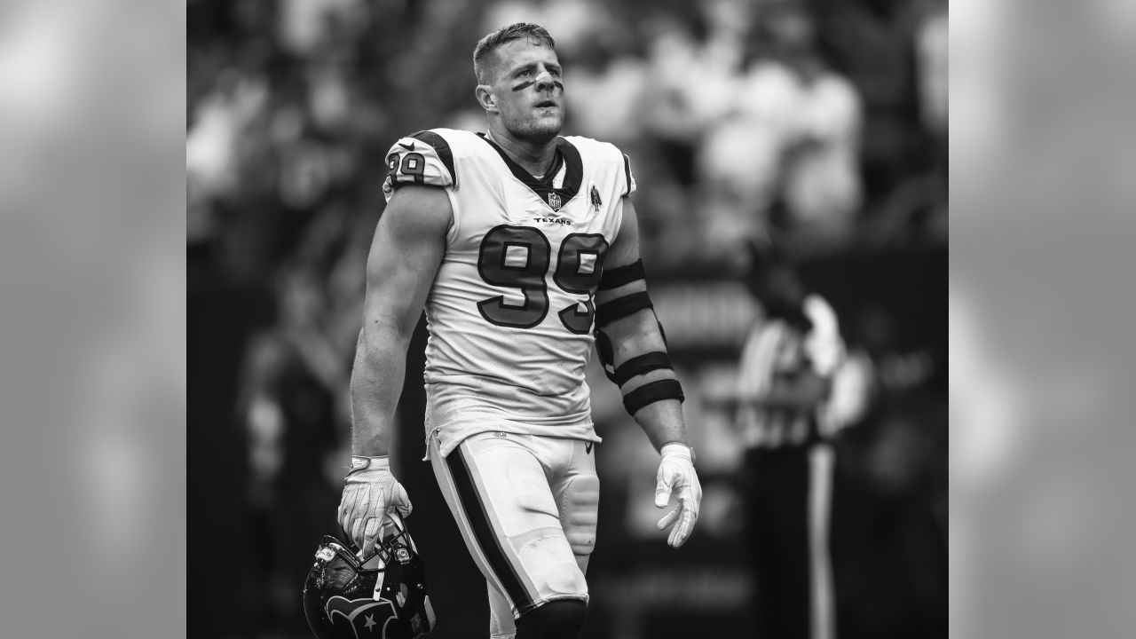 J.J. Watt back to Houston? Social media creates buzz after Houston Texans  respond to former Texans star wearing 'H-Town' hoodie