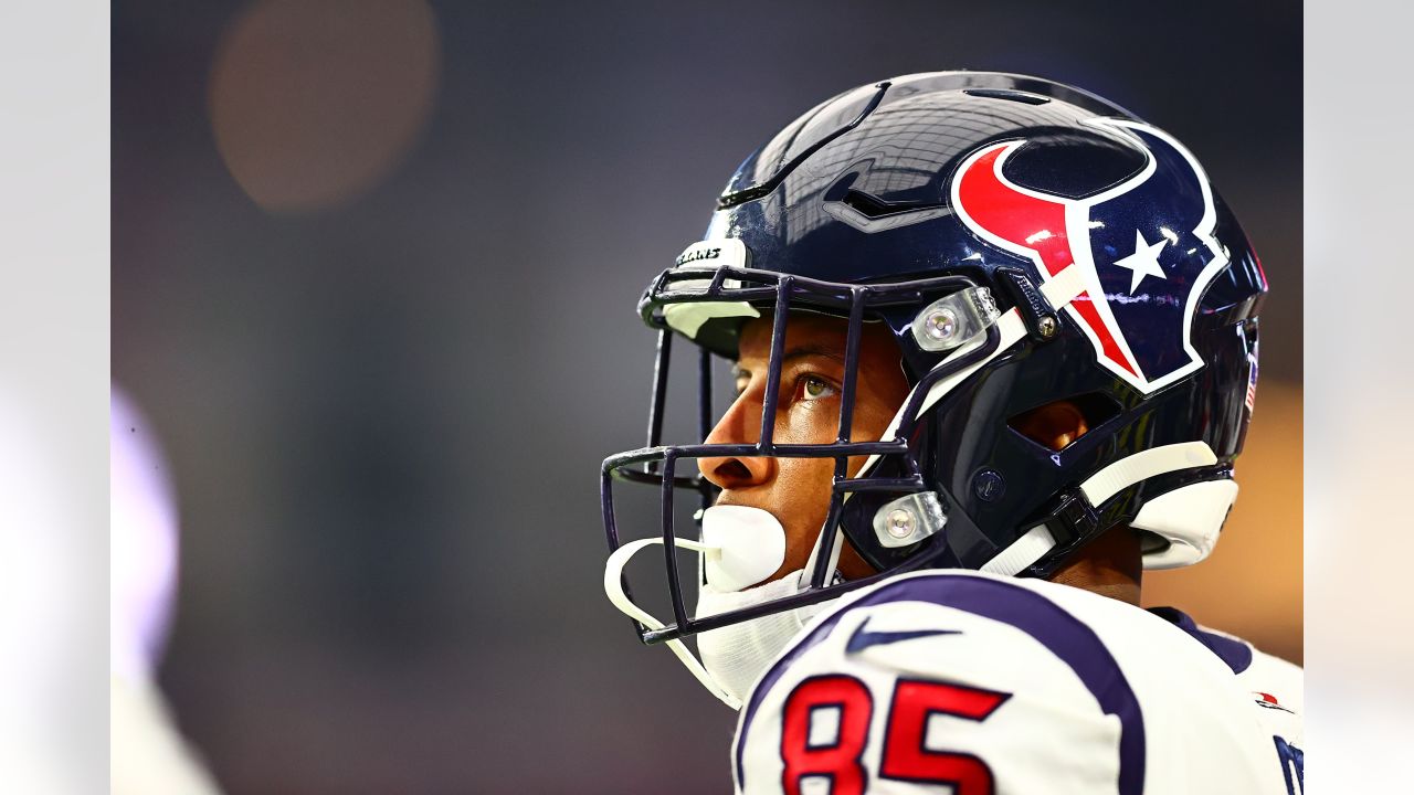 NFL: Houston Texans' problems make Rams a heavy favorite - Los