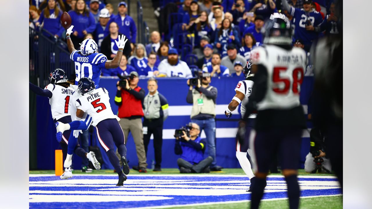 Colts vs. Texans: Colts showed up in Houston, but not many fans did