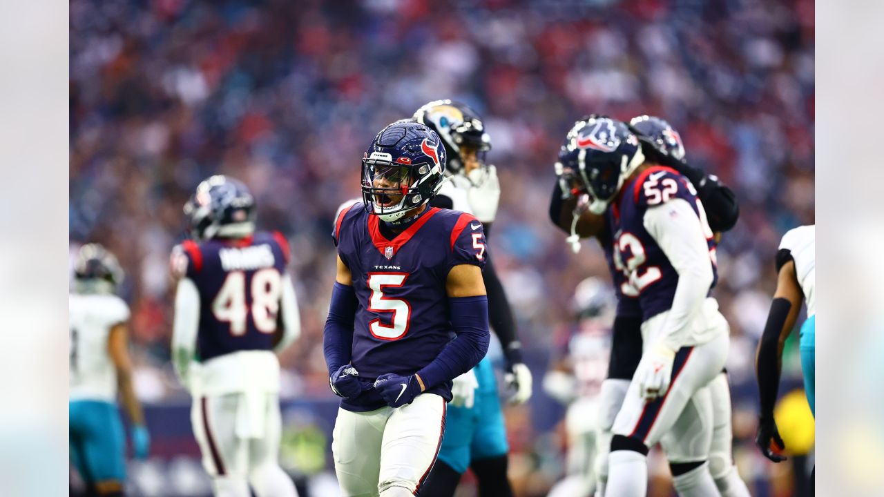 Jacksonville Jaguars' Rookies Show Mixed Results in Week 1 Loss to Houston  Texans - BVM Sports