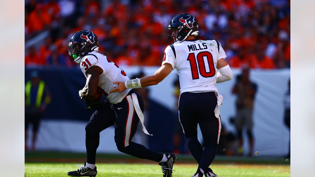 Houston Texans unable to finish strong again, lose to Broncos as Davis  Mills falters in fourth quarter