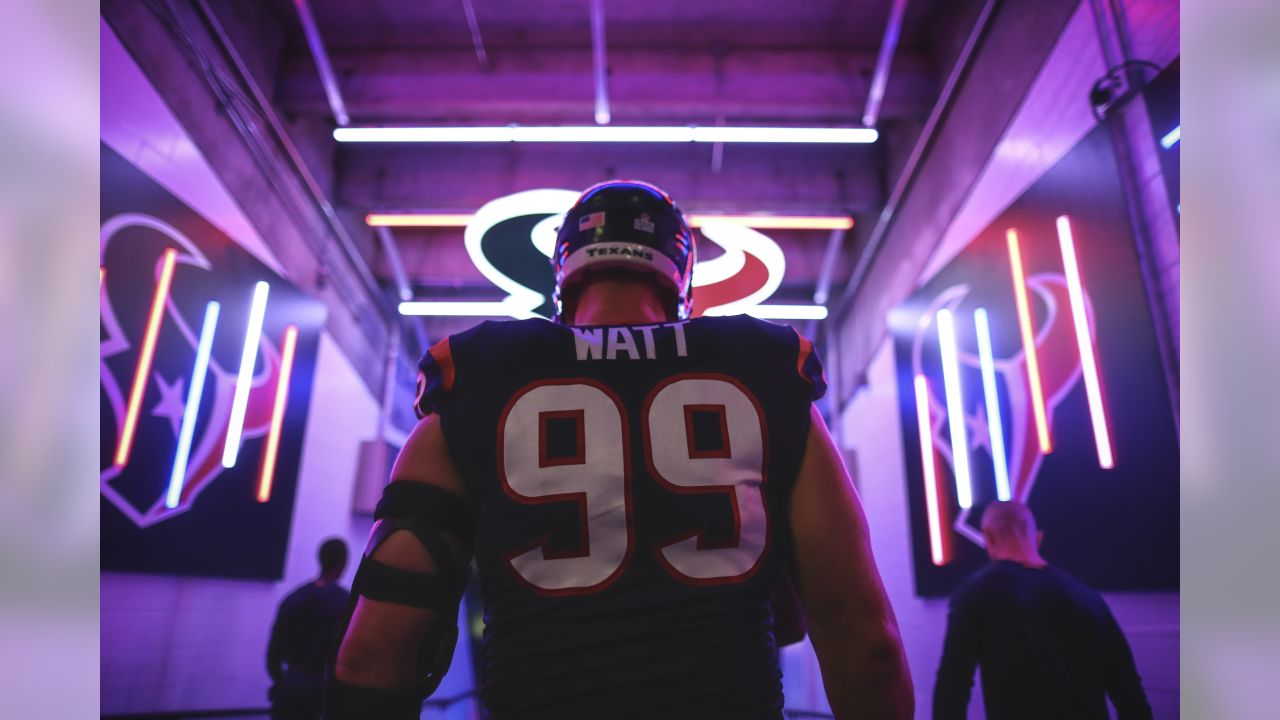 J.J. Watt back to Houston? Social media creates buzz after Houston Texans  respond to former Texans star wearing 'H-Town' hoodie