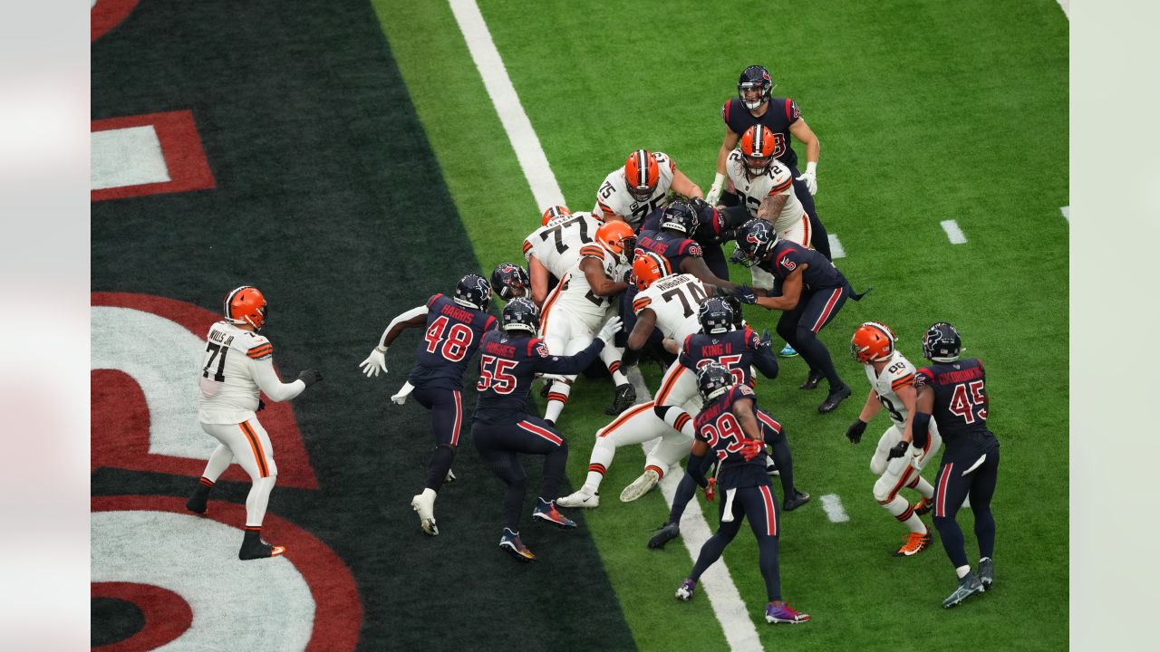 Vegas in conniptions over Texans at Cleveland Browns