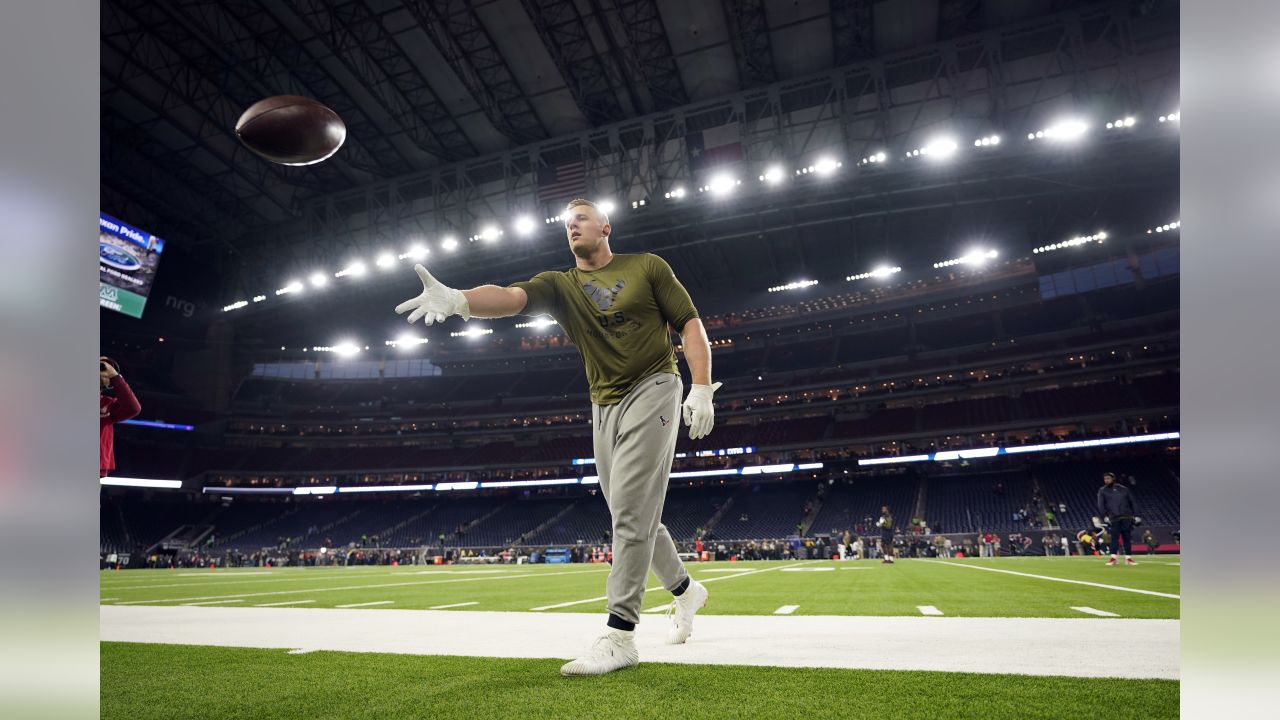 Houston, TX, USA. 8th Dec, 2019. Houston Texans tight end Jordan Akins (88)  prior to an NFL football game between the Denver Broncos and the Houston  Texans at NRG Stadium in Houston