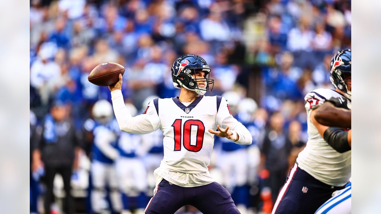 The Houston Texans are taking on the Indianapolis Colts in Week 6 of the  2021 NFL Season.